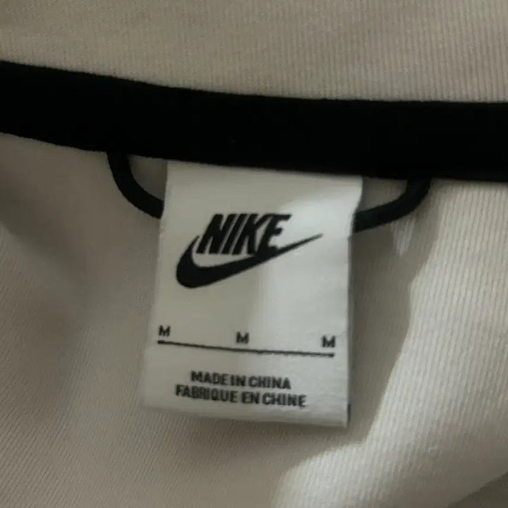 [BUNJANG] Nike Tech Pack M White Jacket / 니이키 테크팩 m 화이트