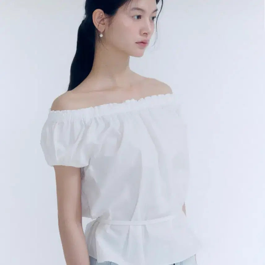 [BUNJANG] Levein Lily Blouse / 르베인 릴리 블라우스