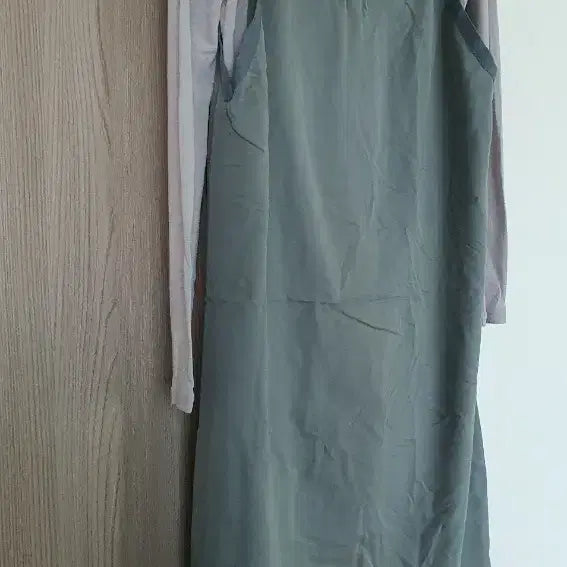 [BUNJANG] Basic Sleeveless V-neck Maxi Dress / 자주 민소매 뷔스티에 롱 원피스