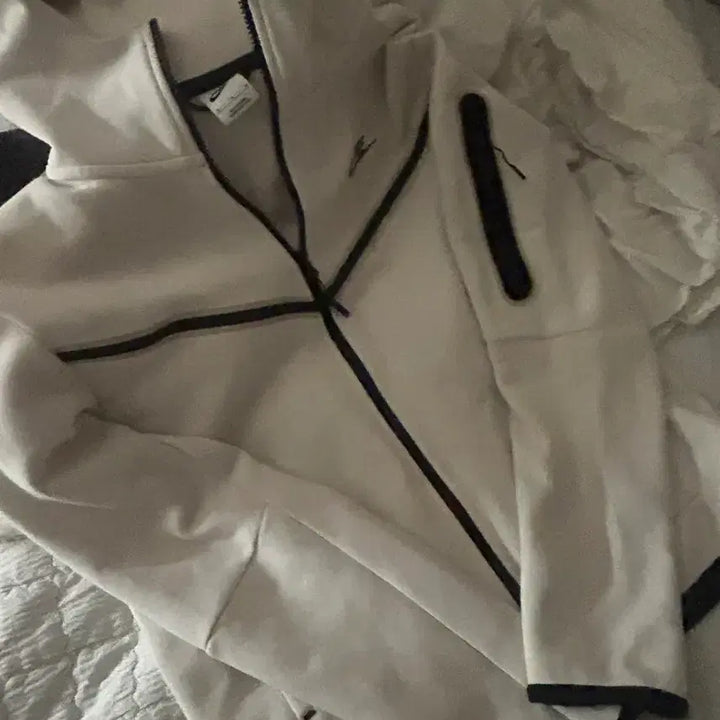 [BUNJANG] Nike Tech Pack White Jacket / 나이키 테크팩 화이트 m