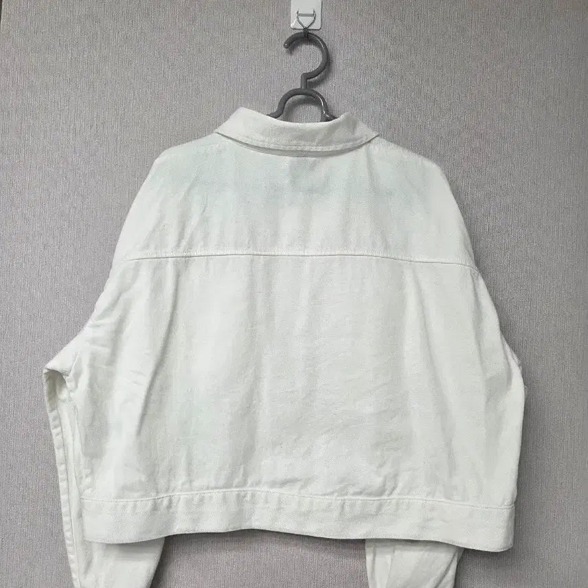 [SOLD OUT] H&amp;M 화이트 데님 크롭 자켓