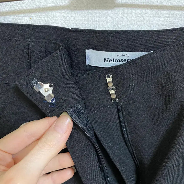 [BUNJANG] Melrose Mood Black Bootcut Slacks / S 멜로즈무드 제작 여름 블랙 부츠컷슬랙스
