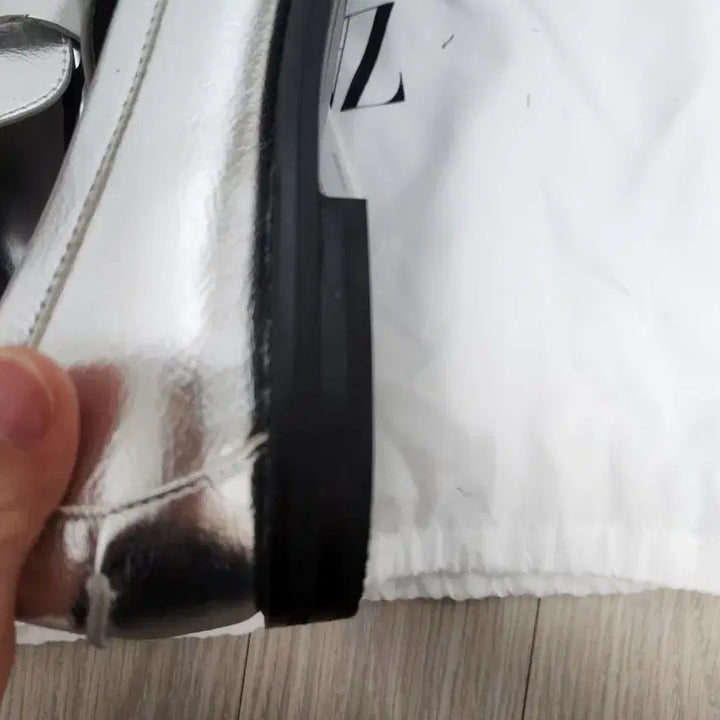 [BUNJANG] ZARA Loafers Silver / 자라 로퍼 실버