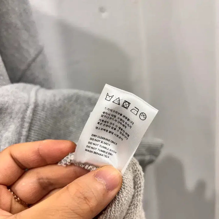 [BUNJANG] Unum Half-Zip Up Sweatshirt / Unum 하프집업 맨투맨티
