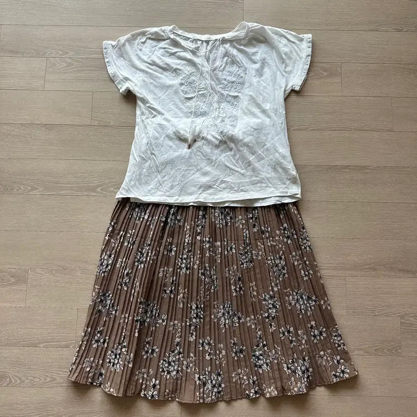 [BUNJANG] Floral Pleated Midi Skirt Set / 꽃무늬 플리츠 미디스커트 세트
