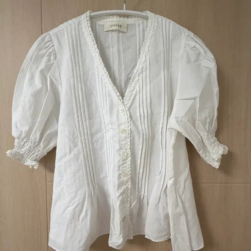 [BUNJANG] Others Blouse / 아더즈 블라우스