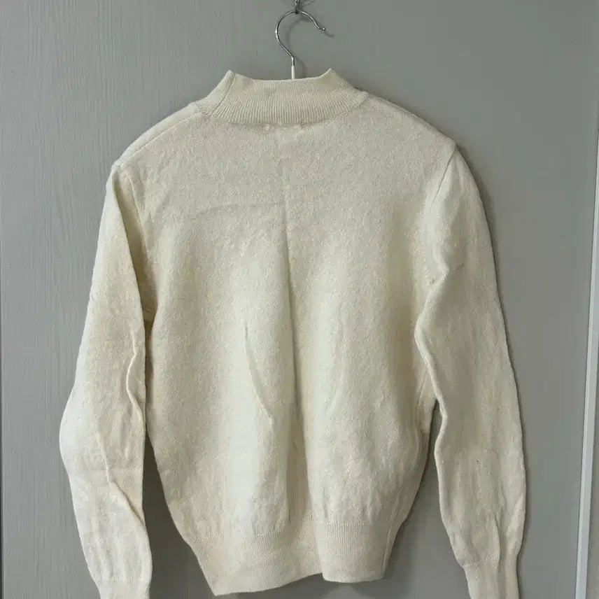 [BUNJANG] Ivory Half-Neck Knit [F] / 아이보리 반목 니트 [F]