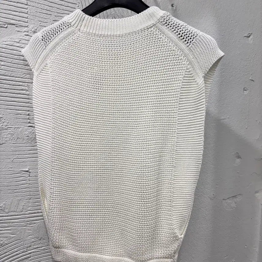 [BUNJANG] Trimming Bird Ivory Knit Vest / 트리밍버드 니트 베스트