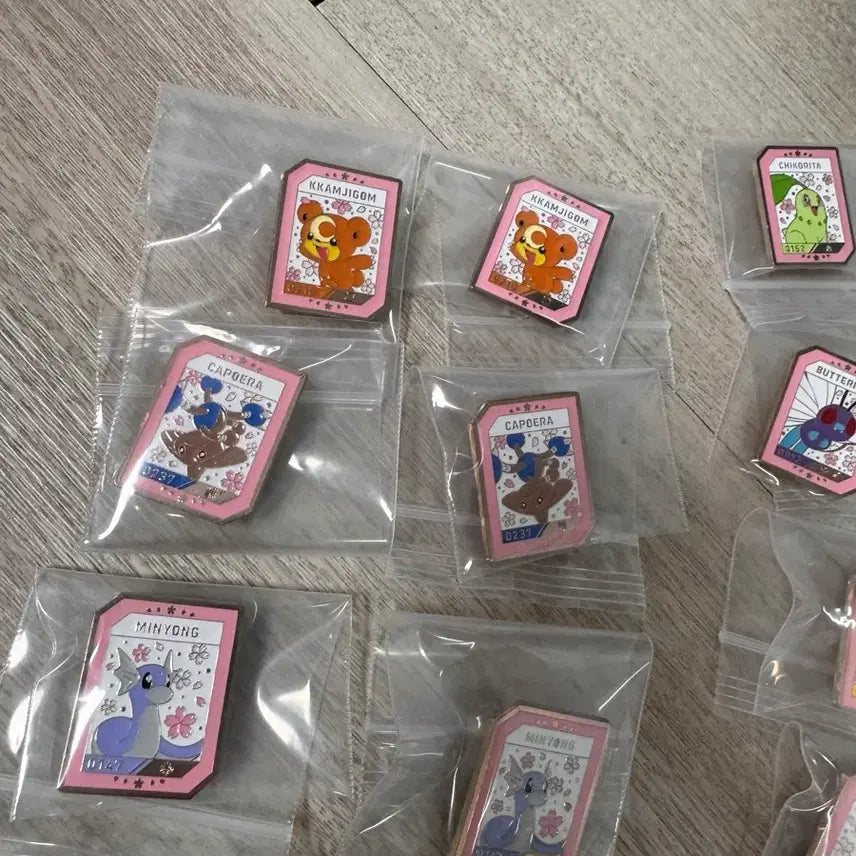 [BUNJANG] 포켓몬스터 이삭토스트 뱃지 벚꽃 낮 / 포켓몬스터 이삭토스트 뱃지 벚꽃 낮