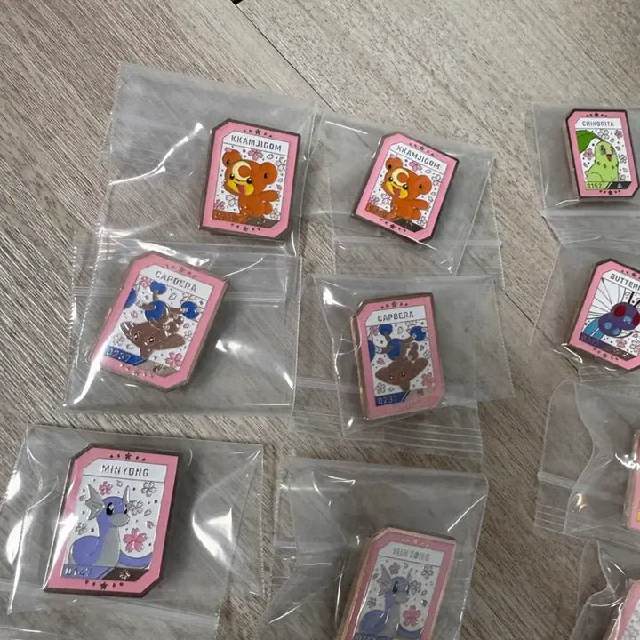 [BUNJANG] 포켓몬스터 이삭토스트 뱃지 벚꽃 낮 / 포켓몬스터 이삭토스트 뱃지 벚꽃 낮