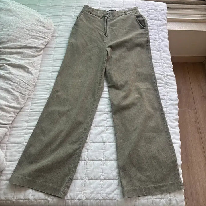 [BUNJANG] Black Up Khaki Straight Pants / 블랙업 카키 스트레이트 팬츠
