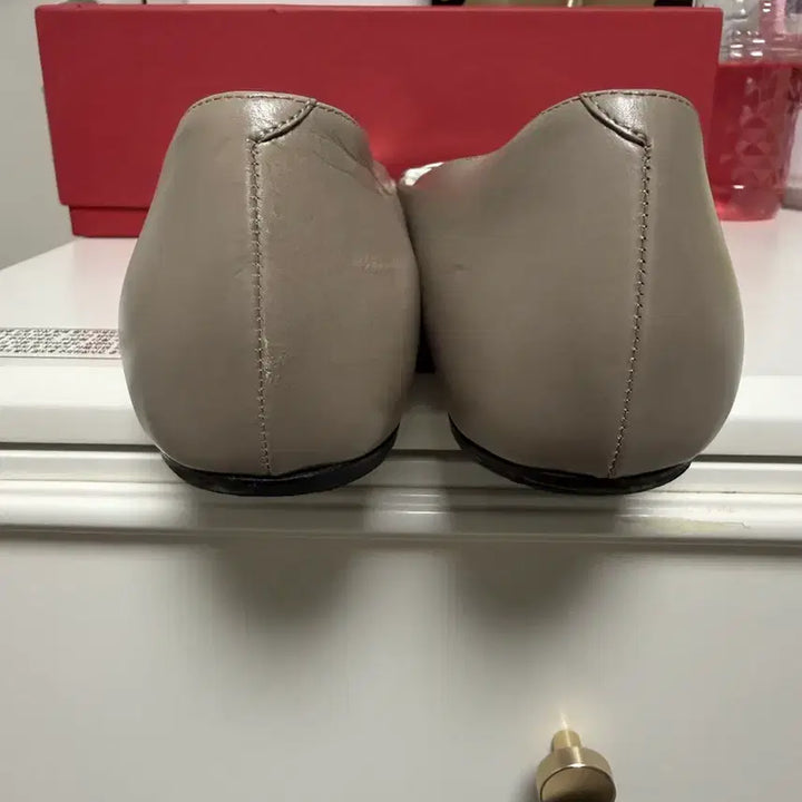 [SOLD OUT] 로저비비에플랫 정품37 2/1