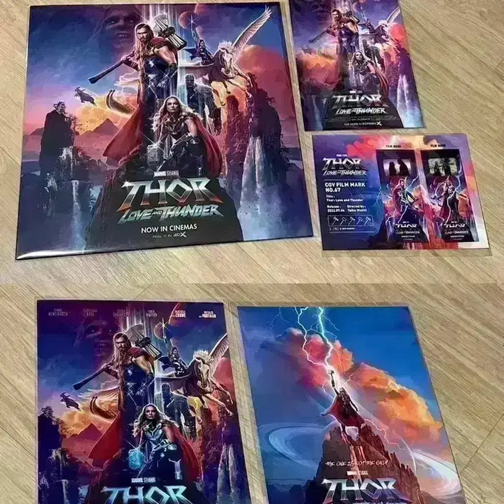 [BUNJANG] Thor: Love and Thunder Special Theater Poster Bundle / 토르러브앤썬더 리얼디 특별관포스터 아이맥스스크린엑스씨네큐 필름마크아트카드