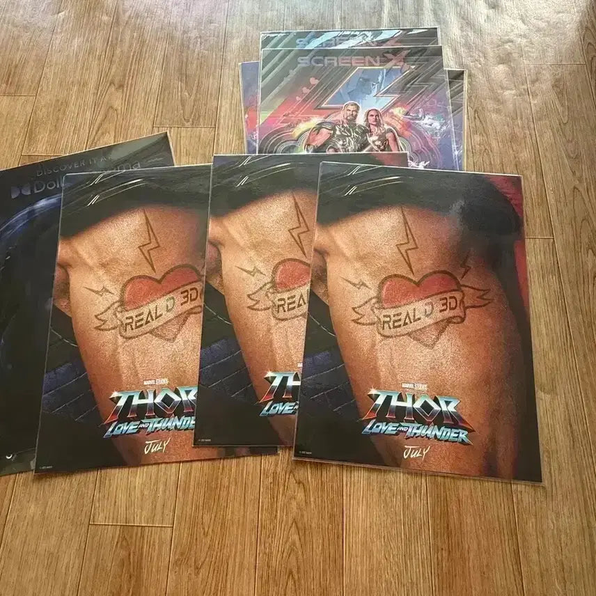 [BUNJANG] Thor: Love and Thunder Special Theater Poster Bundle / 토르러브앤썬더 리얼디 특별관포스터 아이맥스스크린엑스씨네큐 필름마크아트카드