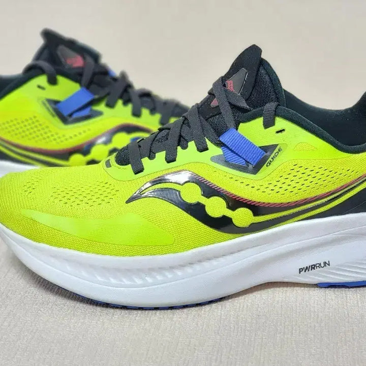 [BUNJANG] Saucony Guide 15 Running Shoes / 써코니 가이드 15 러닝화 형광 250mm