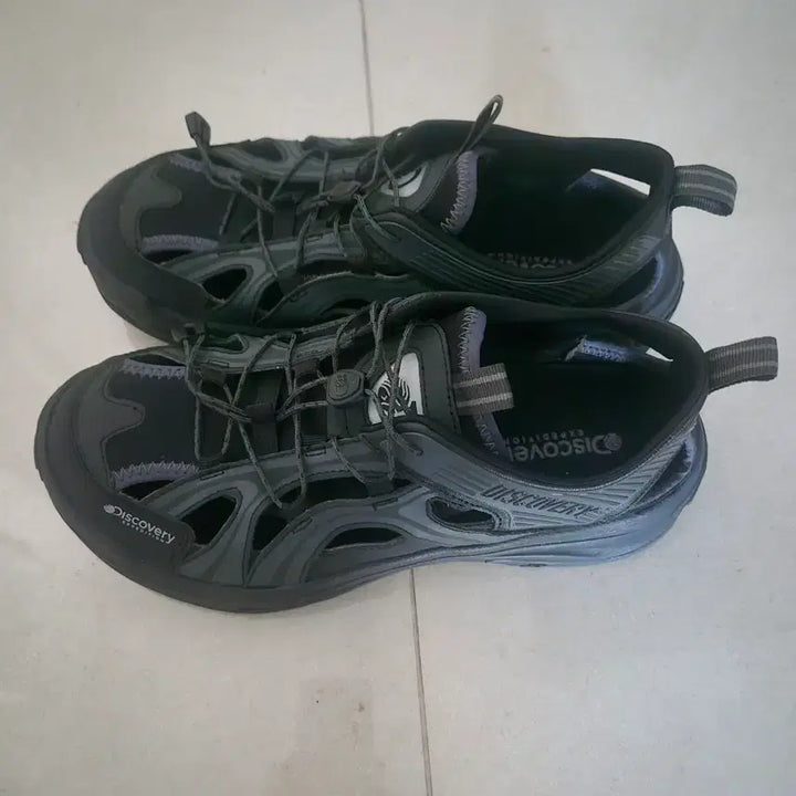 [BUNJANG] Discovery Wave Sandy Black Sneakers / 디스커버리 웨이브 샌디 블랙 270사이즈