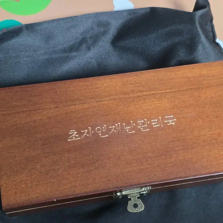 [SOLD OUT] 괴담출근 초자연재난관리국 최요원 작두 판매합니다.