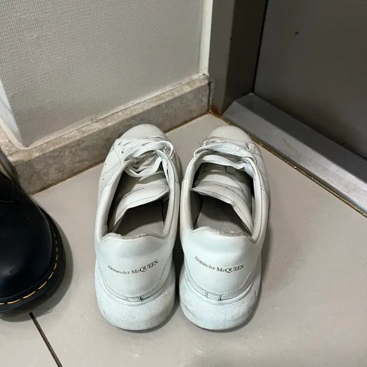 [BUNJANG] Alexander McQueen White Sneakers / 가격제시 알렉산더맥퀸 화이트 245 정품