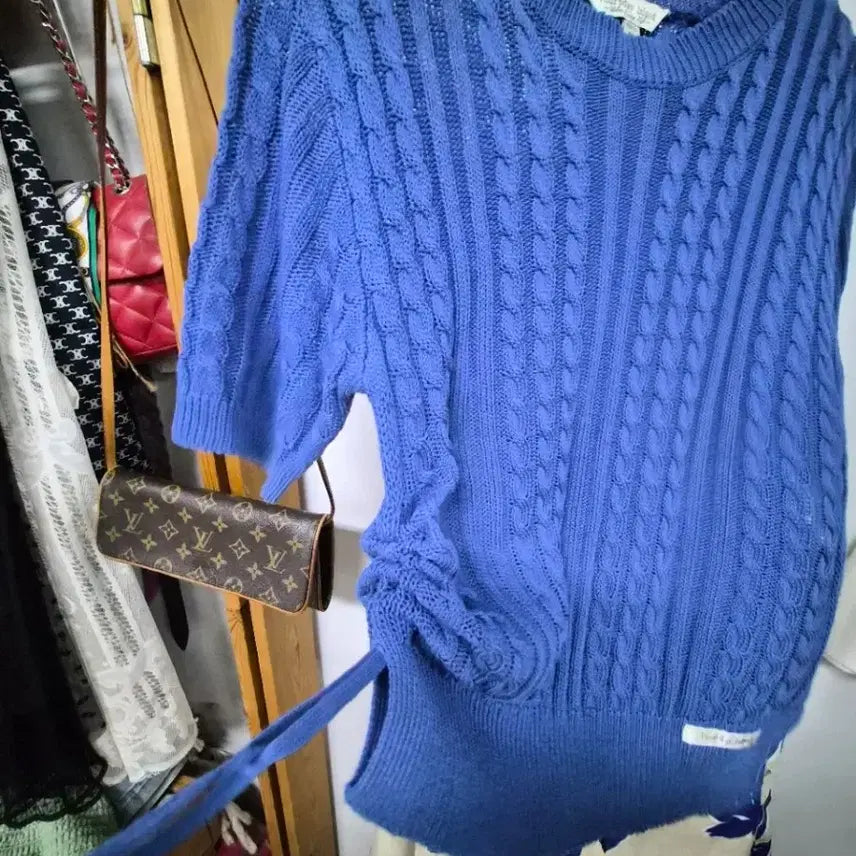 [BUNJANG] Thursday Island Summer Knit Top / 써스데이아일랜드 언발 여름니트