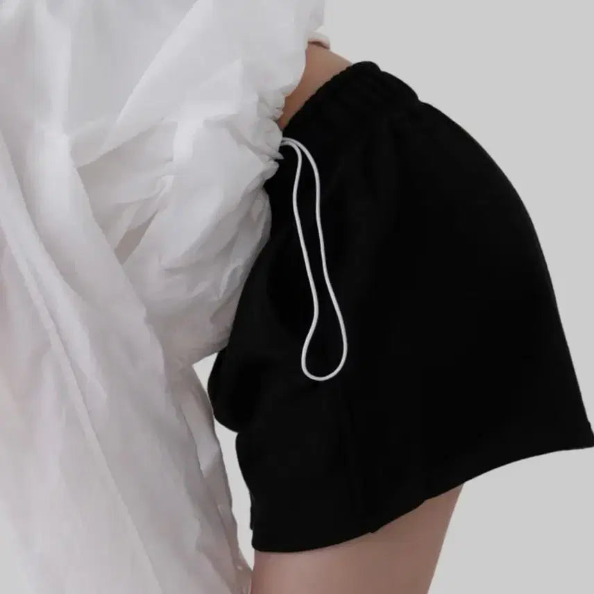 [BUNJANG] Autumn Cut Sweatshirt Black / (새상품) 어텀- 절개스웻셔츠 블랙