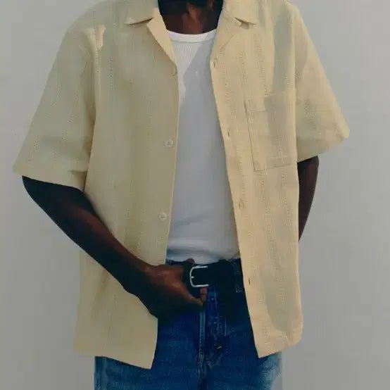 [BUNJANG] H&amp;M Textured Camp Shirt (105) / 에이치엔앰 H&amp;M 남성 텍스쳐 캠프 셔츠 레귤러핏 (105)