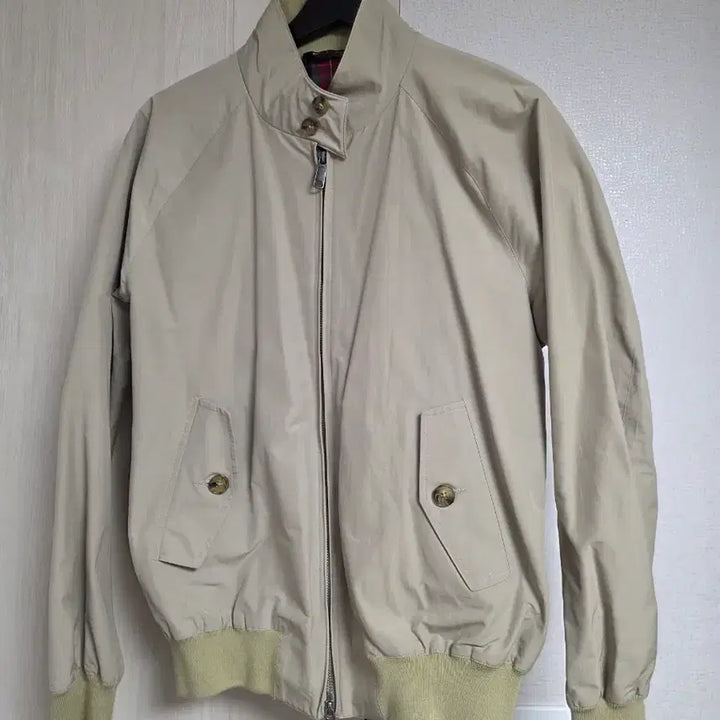 [SOLD OUT] 바라쿠타 G9 40size L 팝니다