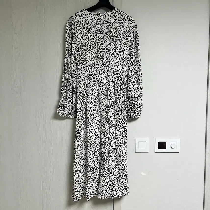 [BUNJANG] 베이지 레오퍼드 패턴 원피스 55~66사이즈 / 베이지 레오퍼드 패턴 원피스 55~66사이즈