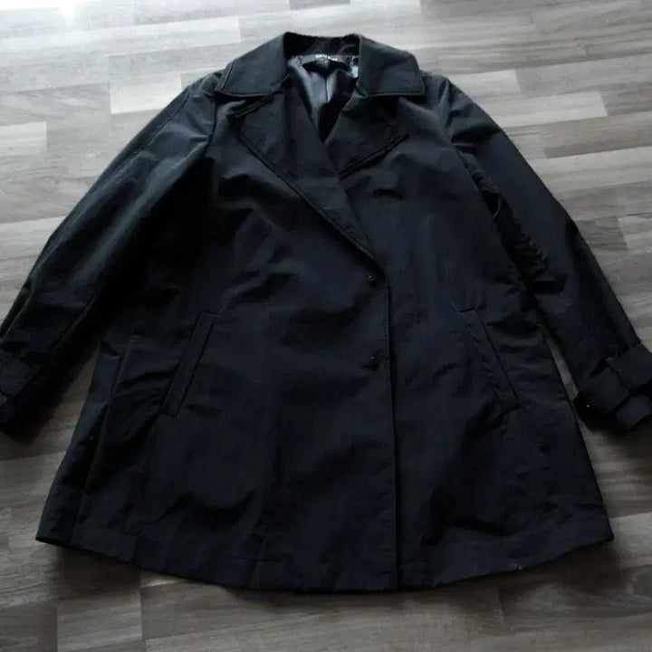 [BUNJANG] Izzatbaba Trench Coat (Green, Size 66-77) / 아이잗바바트렌치코트/66~77사이즈/최상급