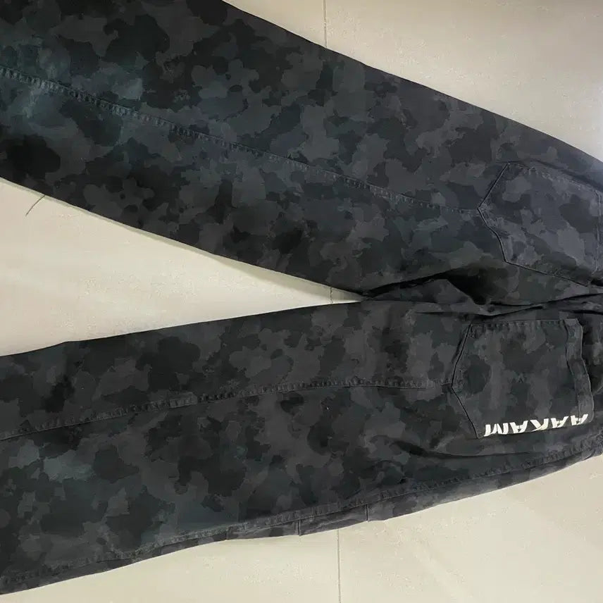 [BUNJANG] AAKAM Camouflage Pintuck Pants Size 2 / AAKAM 아캄 카모플라쥬 핀턱 팬츠 사이즈2 택새제품