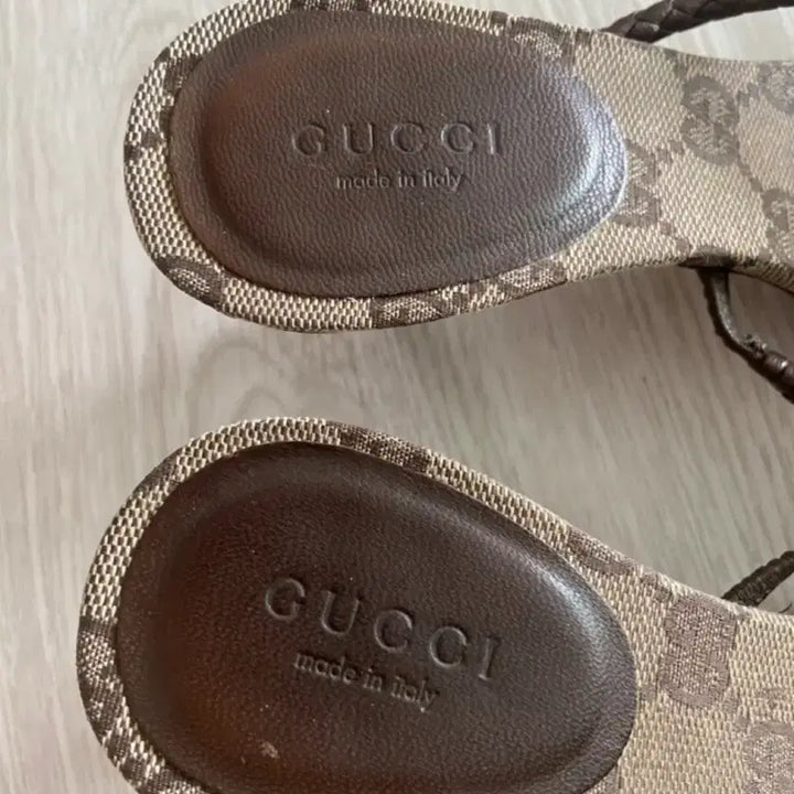 [BUNJANG] Gucci GG Strap Sandals / (정품) 구찌 GG 스트랩 샌들 (5B)