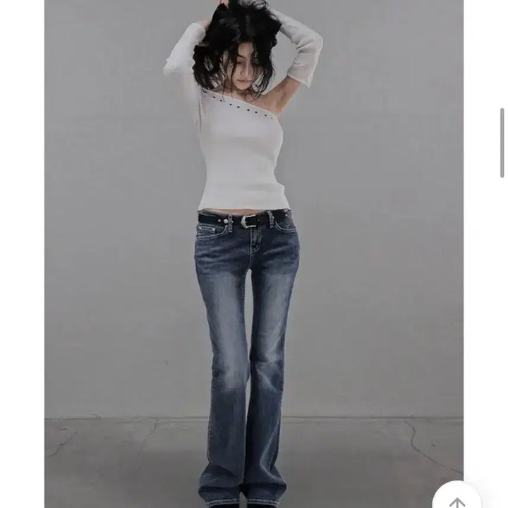 [BUNJANG] Chicwin Low-Rise Denim Jeans / 시크윈 로우라이즈