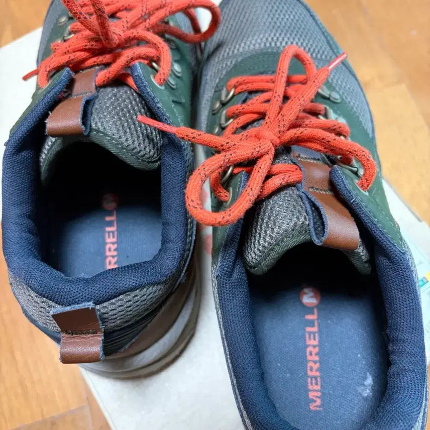 [BUNJANG] Green/Brown Hiking Sneakers / 그린/브라운 트레킹화 운동화