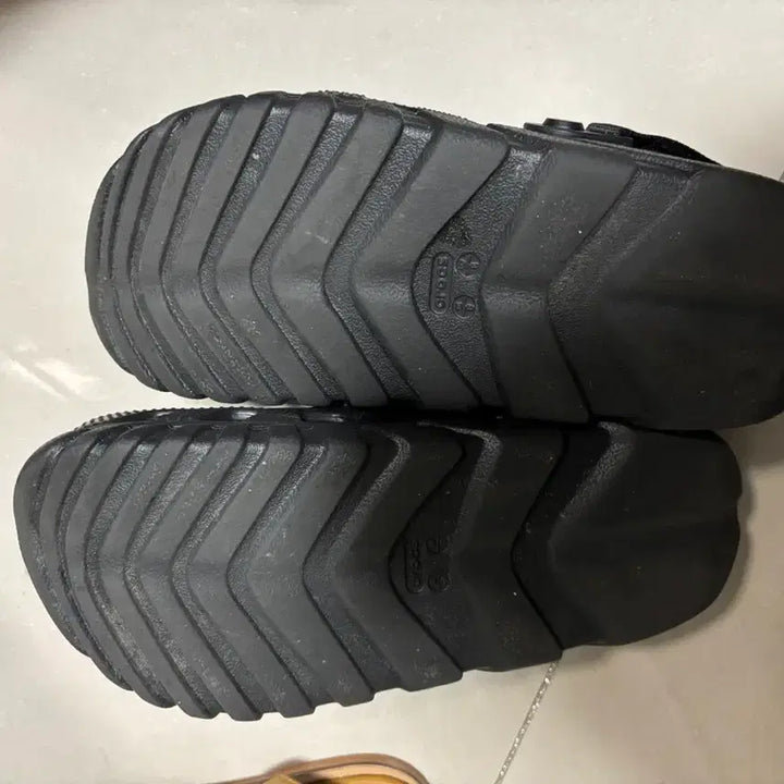 [BUNJANG] Crocs Duet Max II Clog Black 250 / 크록스 듀엣 맥스 II 클로그 블랙 검은색 250