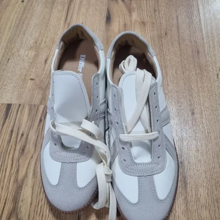 [BUNJANG] Differ S White Sneakers / Differ S 화이트 스니커즈 운동화