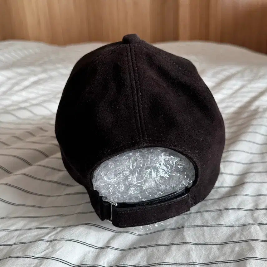 [BUNJANG] Massimo Dutti Suede Ball Cap (Brown) / (새상품급)Massimo Dutti 스웨이드 볼캡 (브라운) 01사이즈