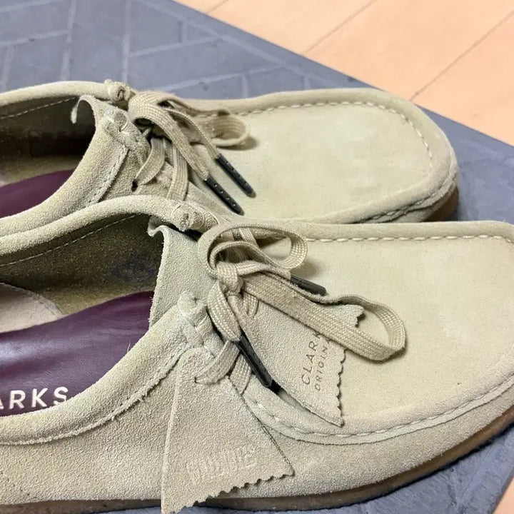 [BUNJANG] Clarks Wallabee Maple Suede UK8 Shoes / 클락스 왈라비 메이플 스웨이드 uk8
