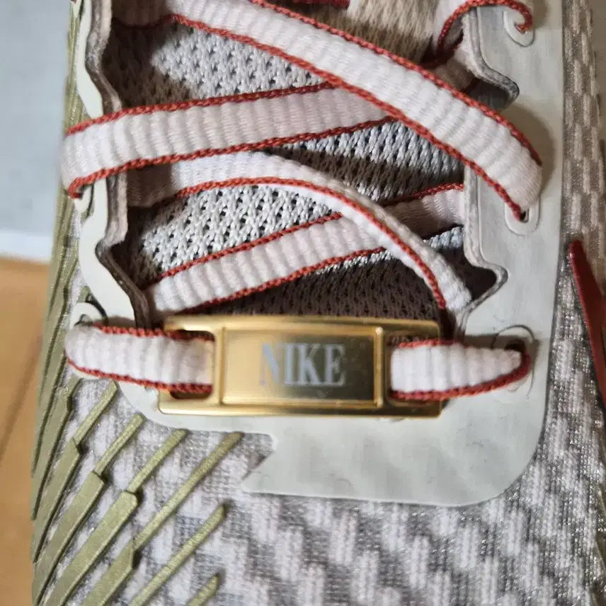 [BUNJANG] Nike Sneakers (Size 230) / 새상품)나이키 운동화.230