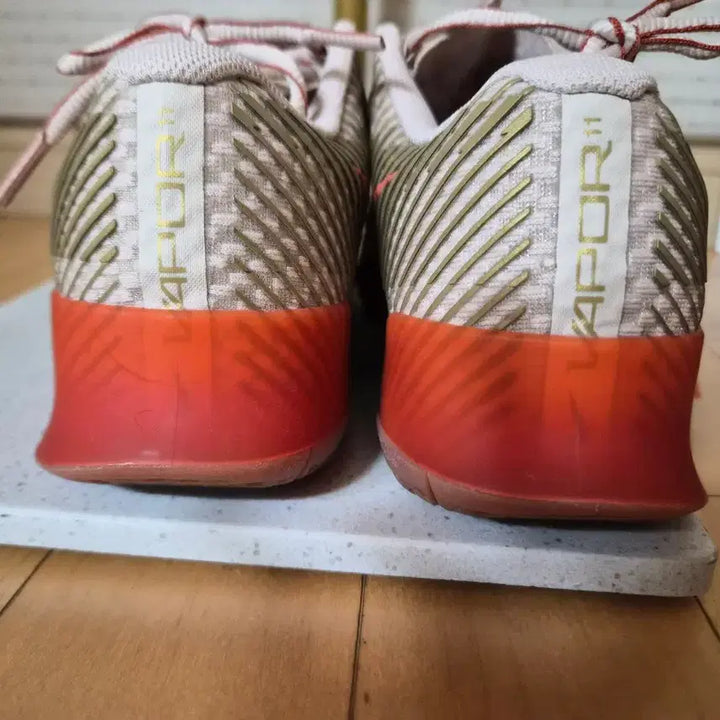 [BUNJANG] Nike Sneakers (Size 230) / 새상품)나이키 운동화.230