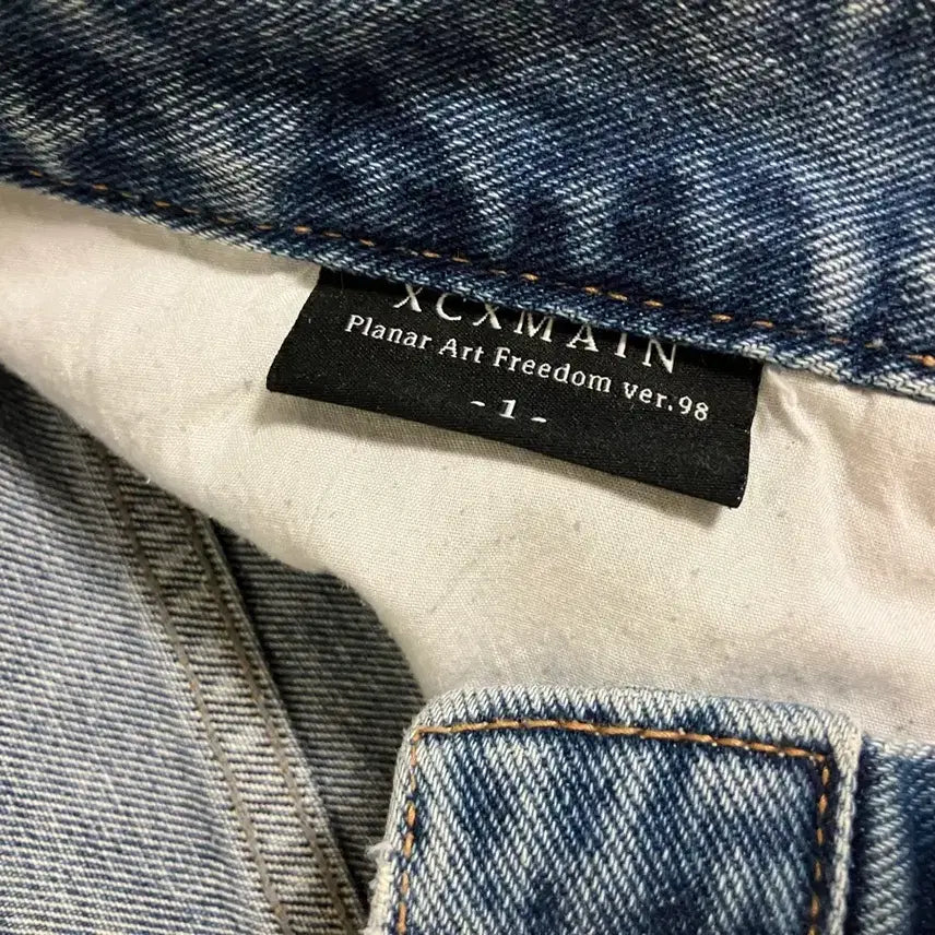 [SOLD OUT] XCXMAIN 워싱 데님 1