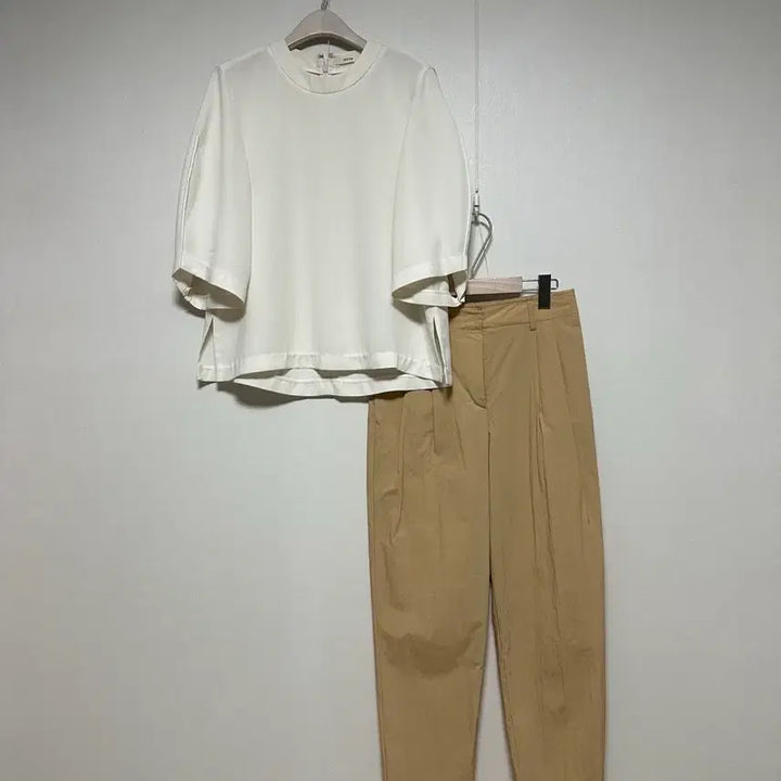 [BUNJANG] System Slit Sleeve Silk Blouse / 시스템 절개 슬리브 실켓 블라우스