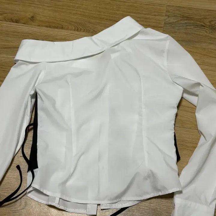 [BUNJANG] White Button-Up Shirt / 화이트 셔츠