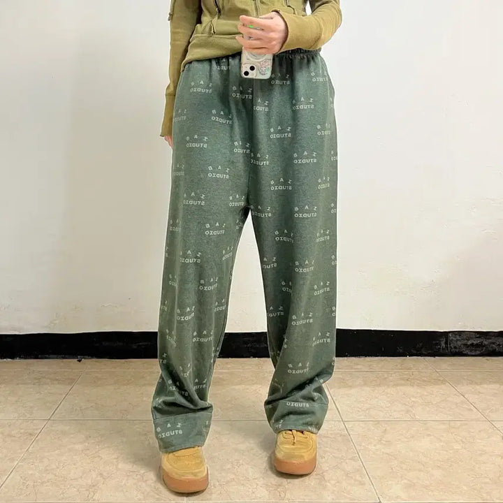 [BUNJANG] IAB Studio Green Sweatpants / 아이앱 스튜디오 그린 스웬팬츠
