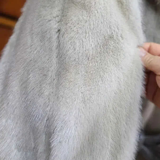 [SOLD OUT] 연그레이 통 밍크반코트