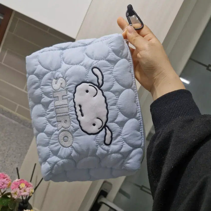 [BUNJANG] Crayon Shin-chan White Dog Quilted Pouch / 파우치가방 얇은퀼팅