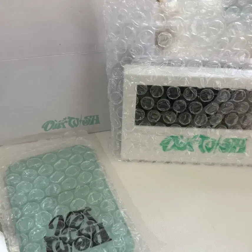 [BUNJANG] NCT WISH Our WISH Encore 1st Day Check-in Gift Hand Mirror (Mint) &amp; Digital Watch / 엔시티 위시 아워위시 앙콘 1일차 사첵 기프트