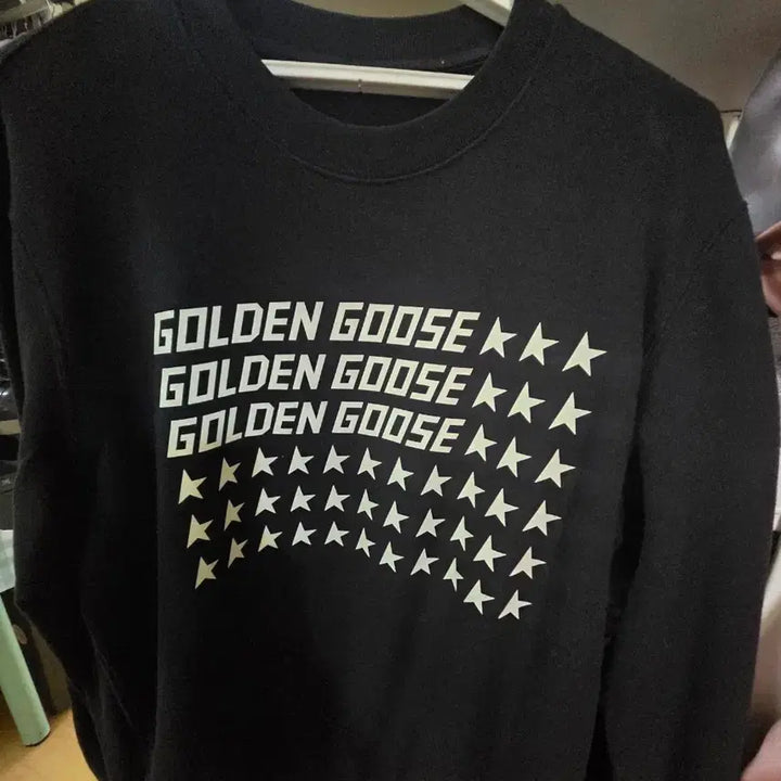 [BUNJANG] Golden Goose Double Logo Star Printing Sweatshirt Black / [정품]골든구스 더블 로고 스타 프린팅 맨투맨 블랙