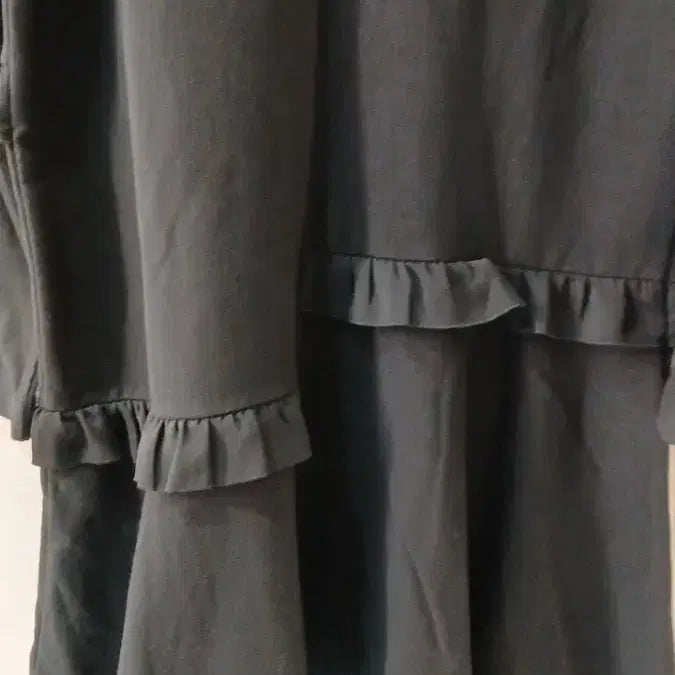 [BUNJANG] Lucky Chouette Black Frill Dress / 럭키슈에뜨 검정색 프릴 장식 원피스