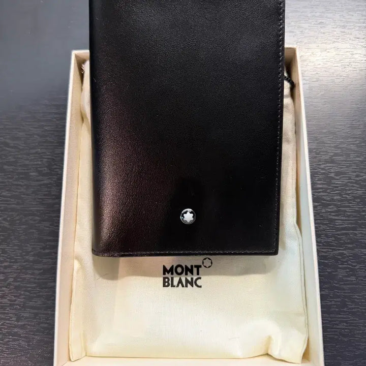 [SOLD OUT] 몽블랑 블랙 반지갑 풀박스