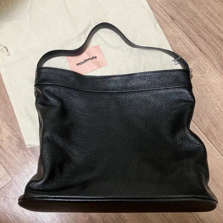 [SOLD OUT] 미닛뮤트 토보 라지 블랙