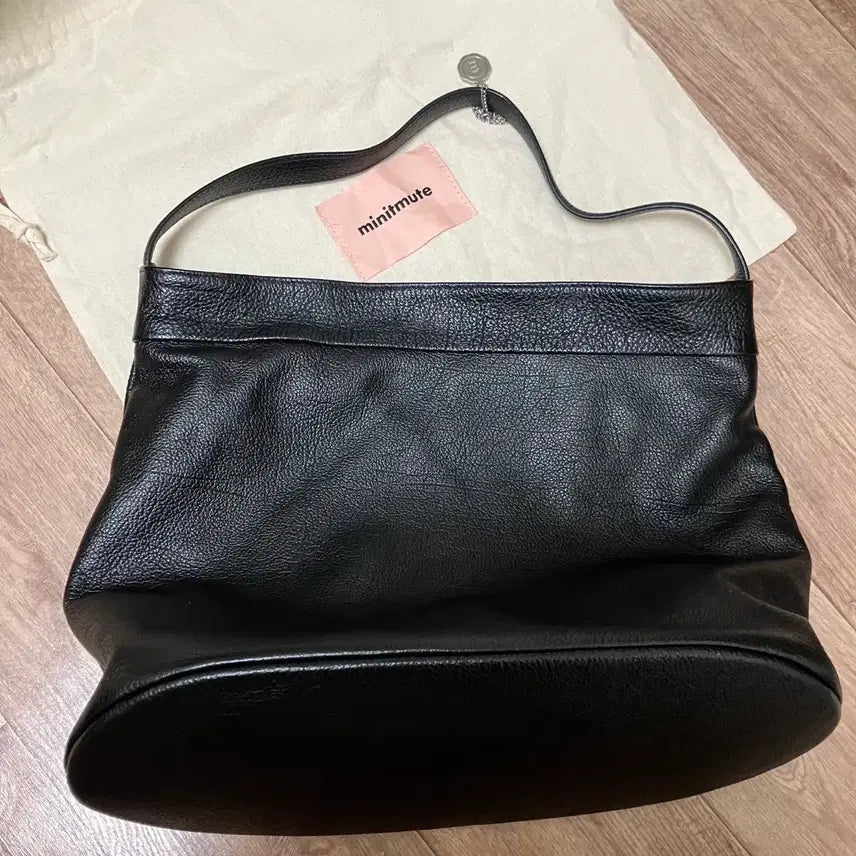 [SOLD OUT] 미닛뮤트 토보 라지 블랙